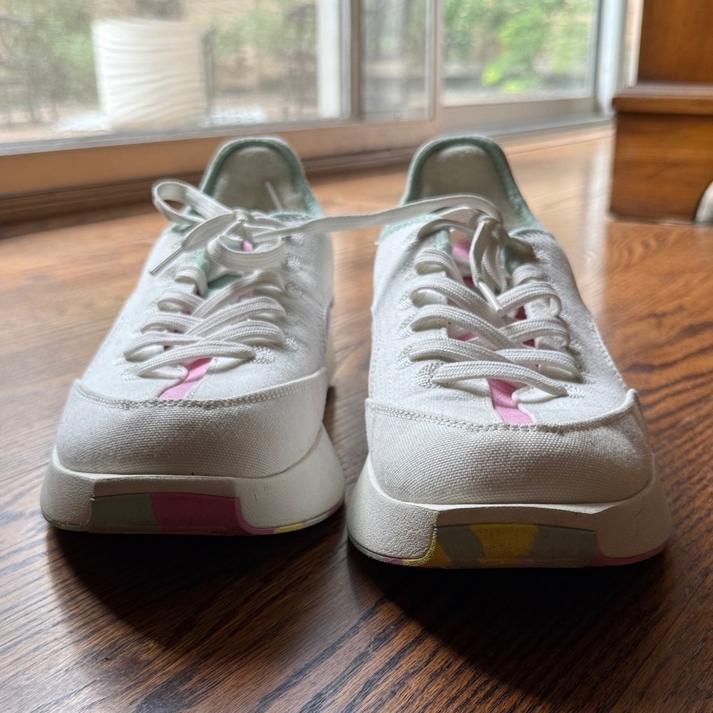 Allbirds Women's 11 White and Pink Sneakers - Picture 6 of 8